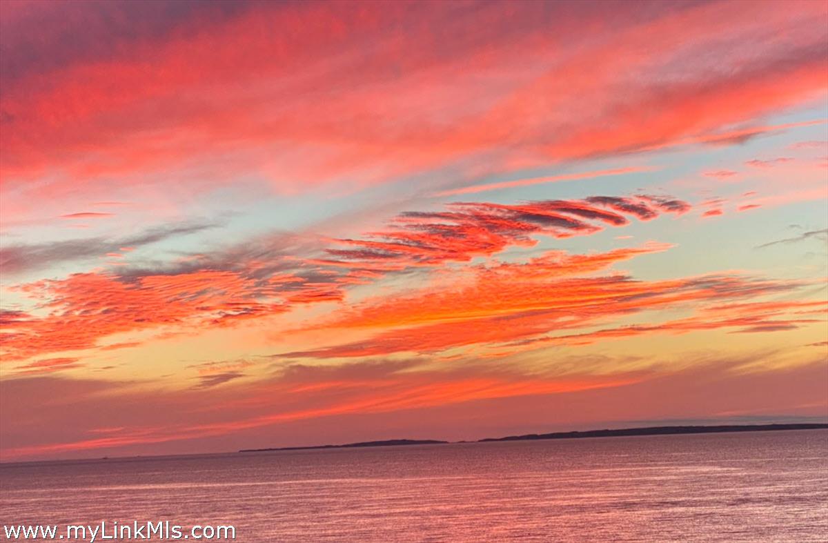 78 Hammett Road Chilmark, MA 02535 - Photo 7 of 53 Sky Ablaze