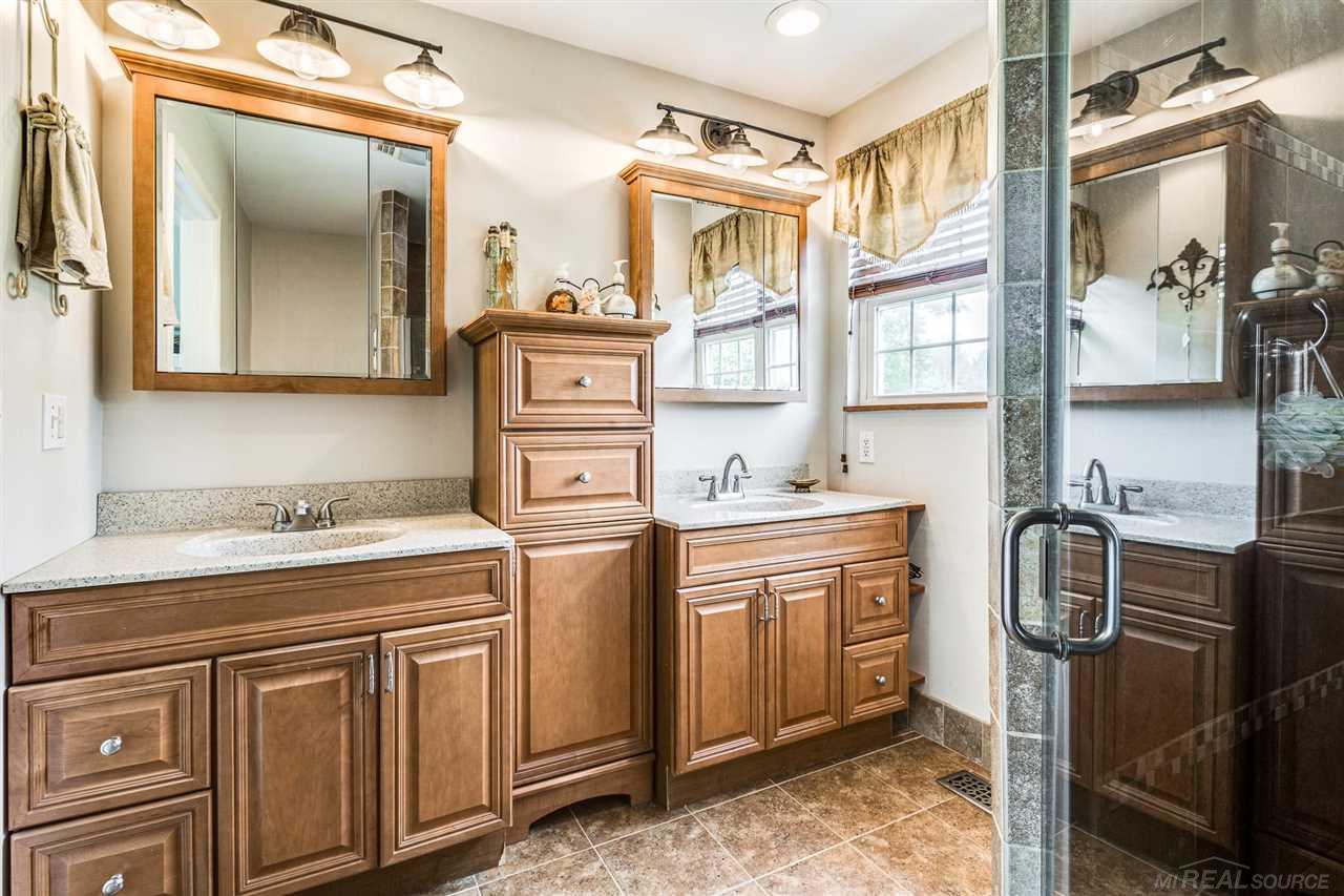 6556 Croswell Road Croswell, MI 48422 - Photo 40 of 59 50047242-40.JPG