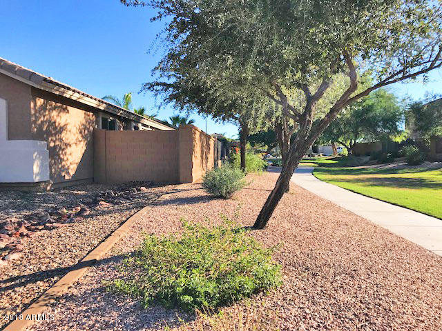 3903 East Simpson Road Gilbert, AZ 85297 - Photo 4 of 44 IMG_6005