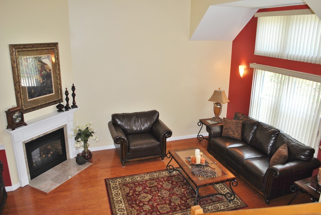 422 Elk Run Road, Unit 422 Hudson, NH 03051 - Photo 3 of 22
