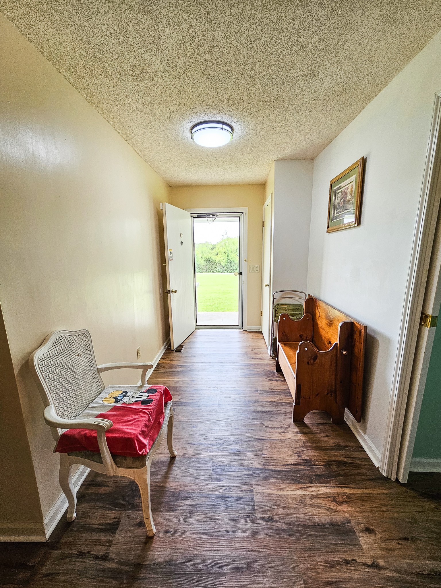 810 Rabbit Branch Road Shelbyville, TN 37160 - Photo 5 of 43 a living room with furniture and a wooden floor