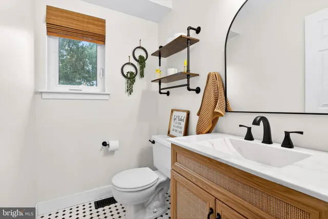 $469,900 | 980 Crimson Lane, Pottstown, PA 19464