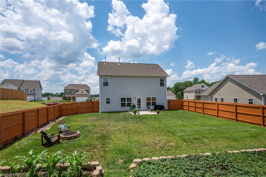 475 Thompson Road Graham, NC 27253 - Photo 6 of 47 Gallery Image 6