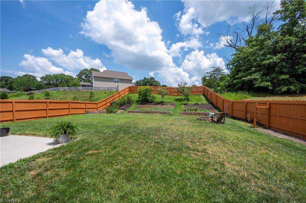 475 Thompson Road Graham, NC 27253 - Photo 7 of 47 Gallery Image 7