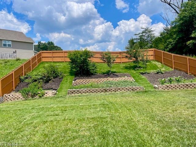 475 Thompson Road Graham, NC 27253 - Photo 8 of 47 Gallery Image 8