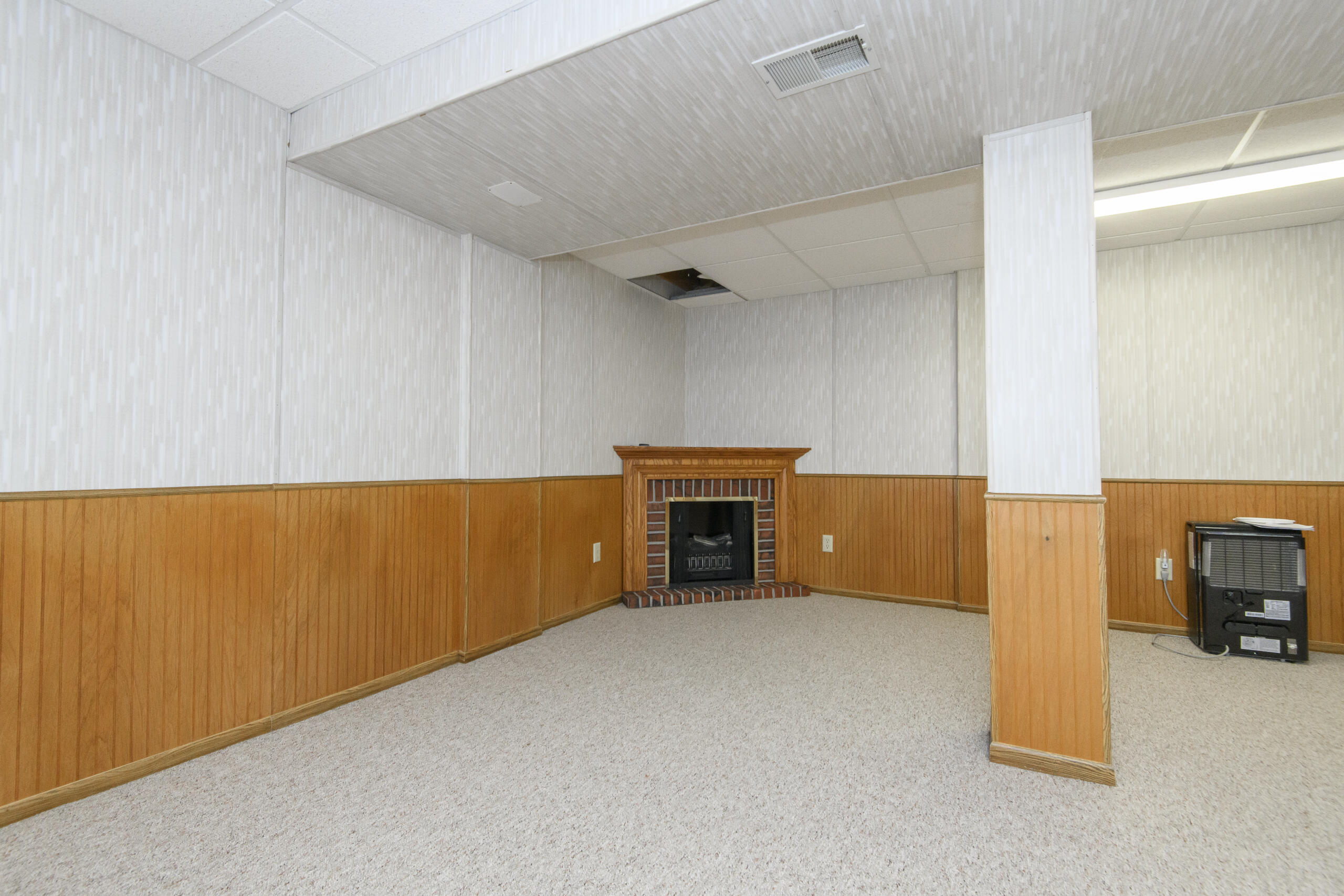 1215 Timber Ridge Pewaukee, WI 53072 - Photo 29 of 42 Fabulous Lower Level