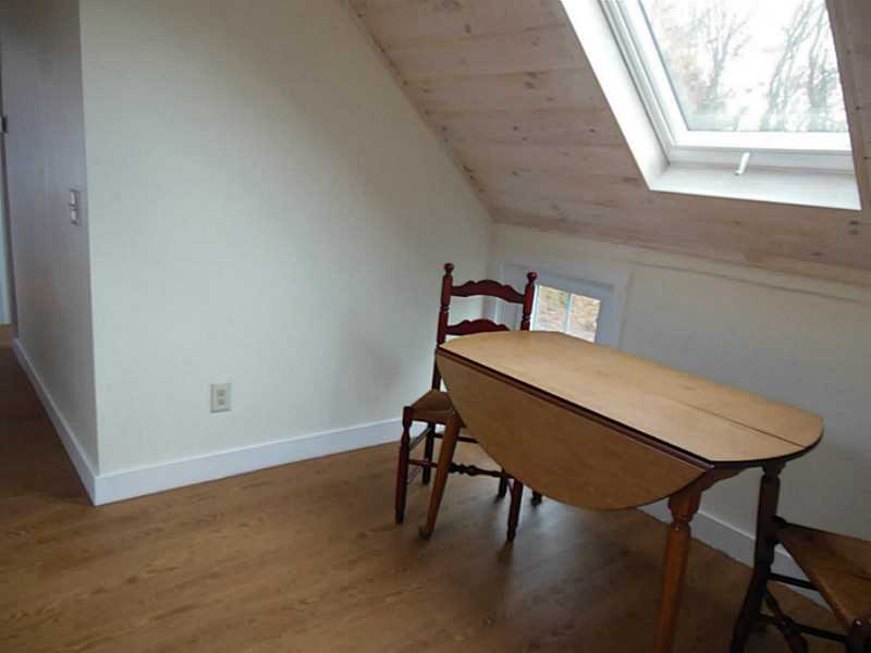 81 Pendar Road, Unit 2 North Kingstown, RI 02852 - Photo 3 of 8 Kitchen.