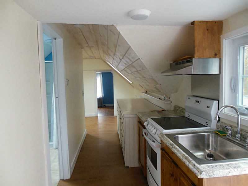 81 Pendar Road, Unit 2 North Kingstown, RI 02852 - Photo 5 of 8 Kitchen.