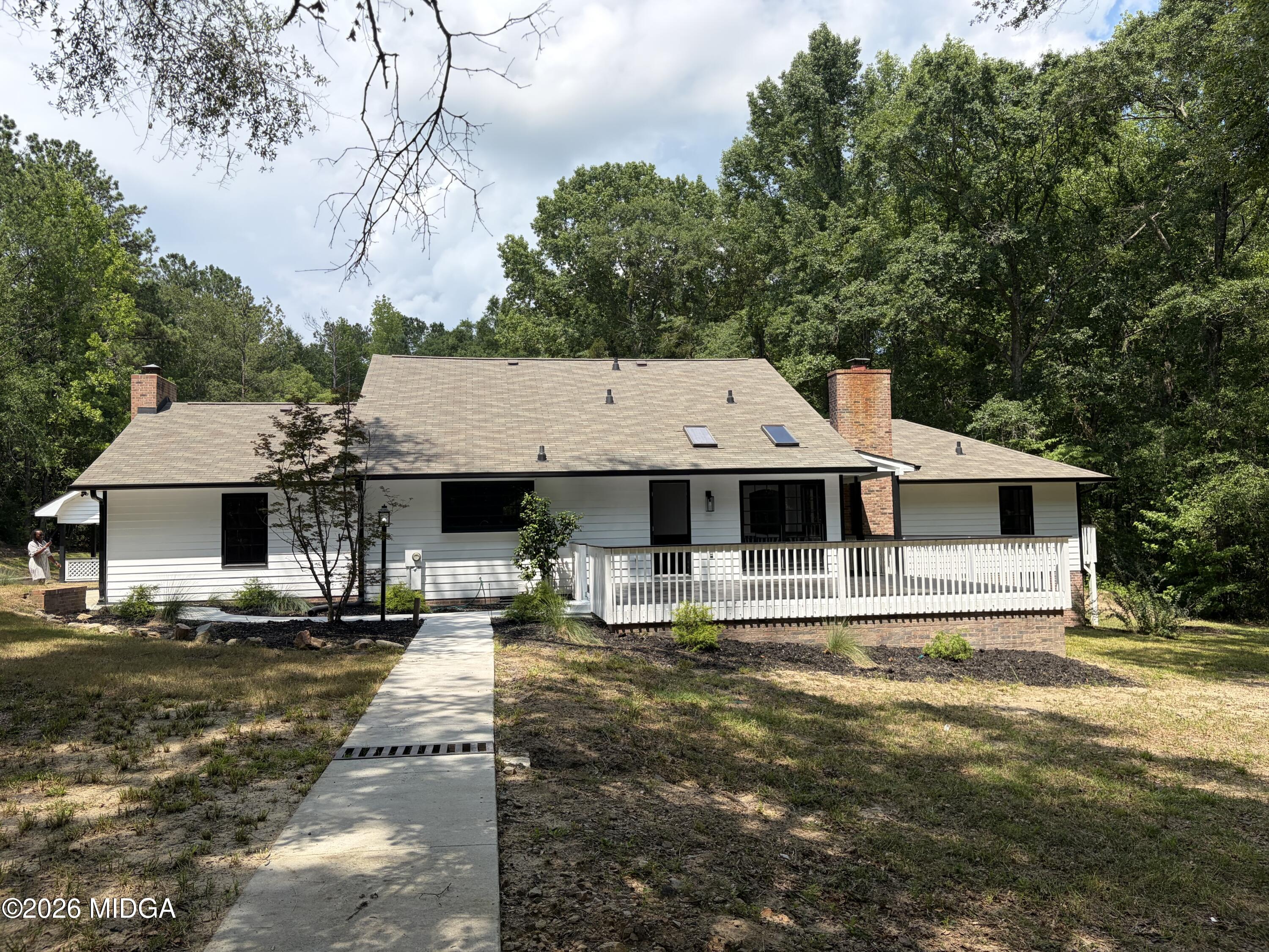 412 Hummingbird Way Lizella, GA 31052 - Photo 3 of 18 IMG_1025 (1)