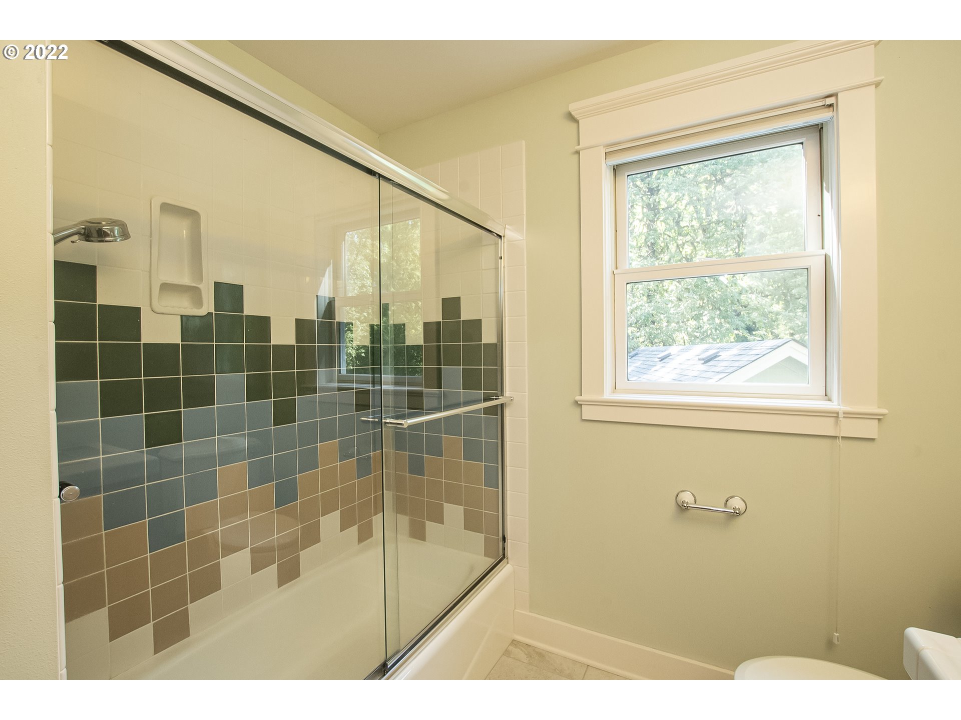 31910 Owl Road Eugene, OR 97405 - Photo 29 of 32 Bathroom