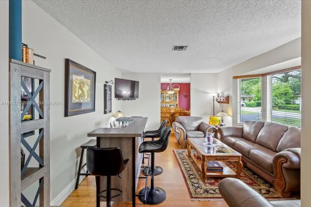 $1,160,000 | 9750 Southwest 143rd Drive, Miami, FL 33176