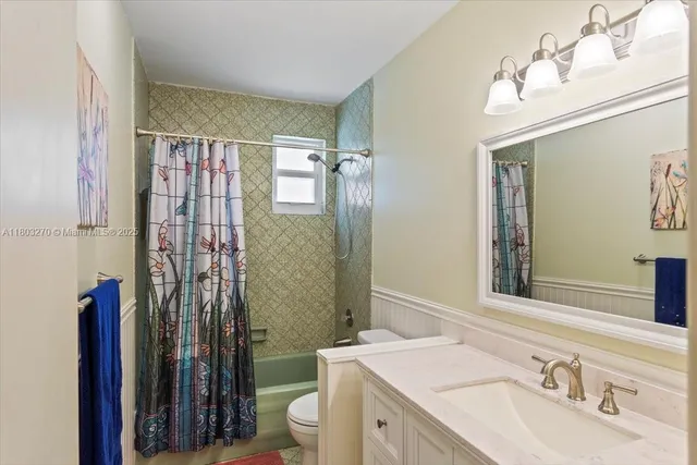 $1,160,000 | 9750 Southwest 143rd Drive, Miami, FL 33176