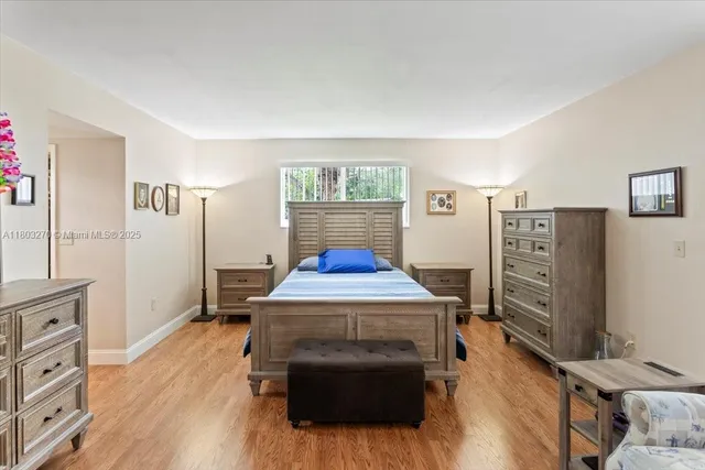 $1,160,000 | 9750 Southwest 143rd Drive, Miami, FL 33176