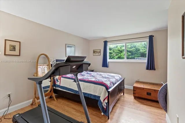 $1,160,000 | 9750 Southwest 143rd Drive, Miami, FL 33176