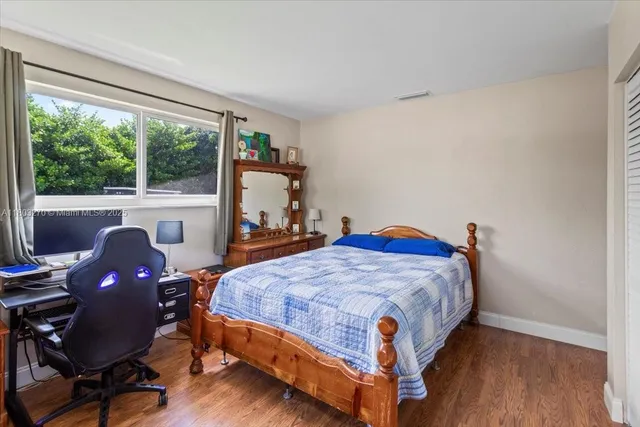 $1,160,000 | 9750 Southwest 143rd Drive, Miami, FL 33176