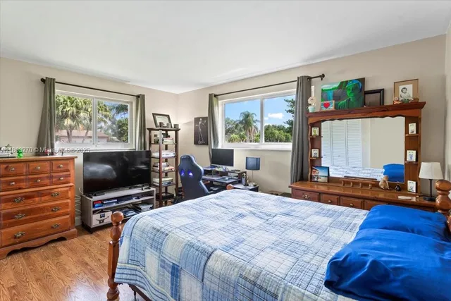 $1,160,000 | 9750 Southwest 143rd Drive, Miami, FL 33176