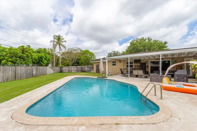 $1,160,000 | 9750 Southwest 143rd Drive, Miami, FL 33176