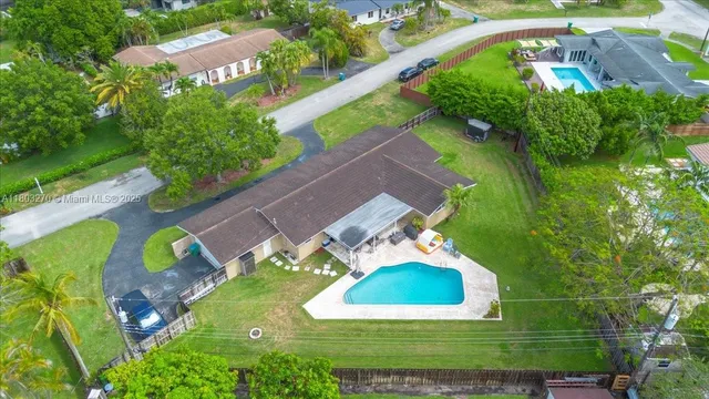 $1,160,000 | 9750 Southwest 143rd Drive, Miami, FL 33176
