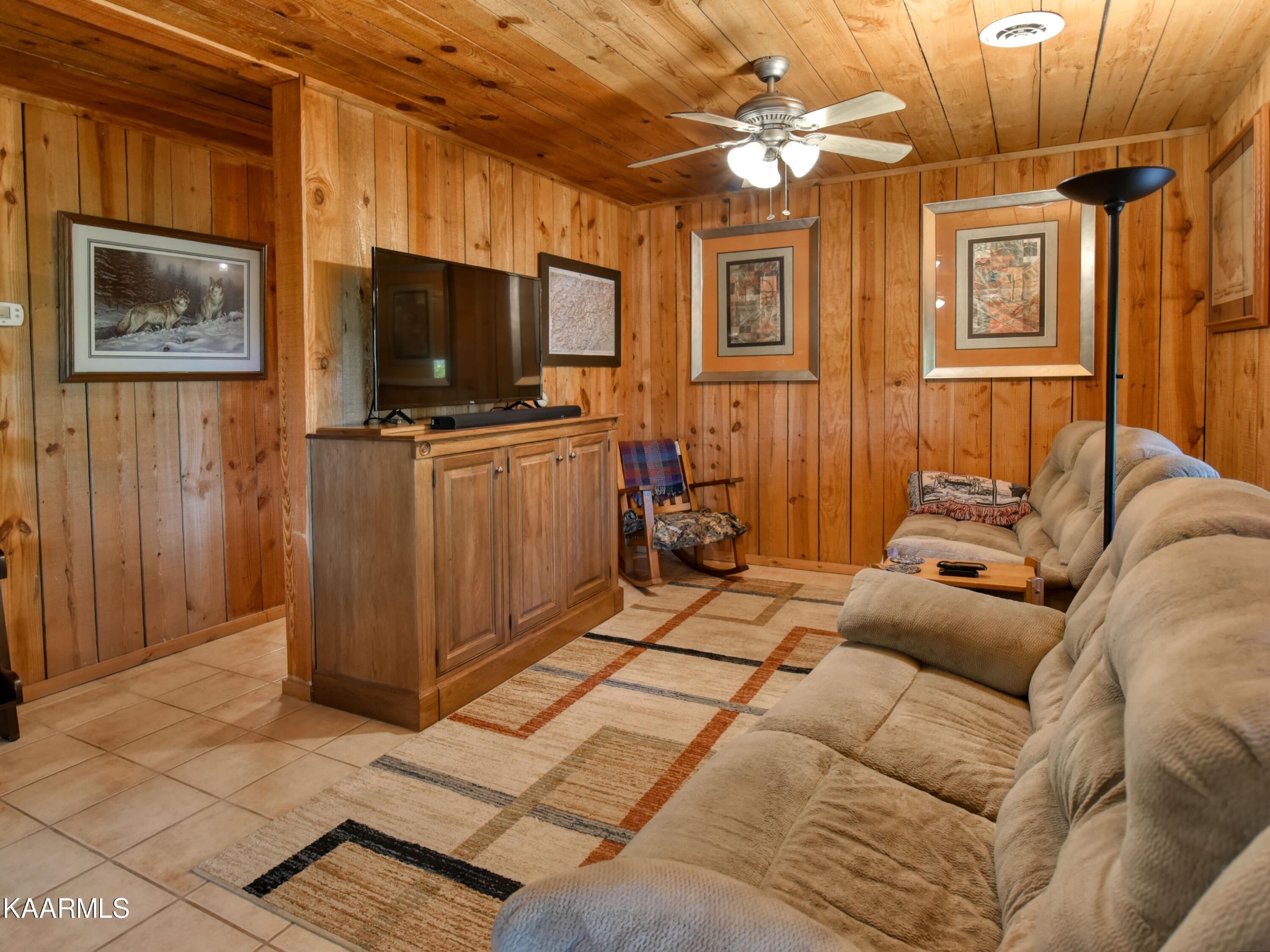 1758 Stinnett Road Sevierville, TN 37876 - Photo 11 of 39 Gallery Image 11