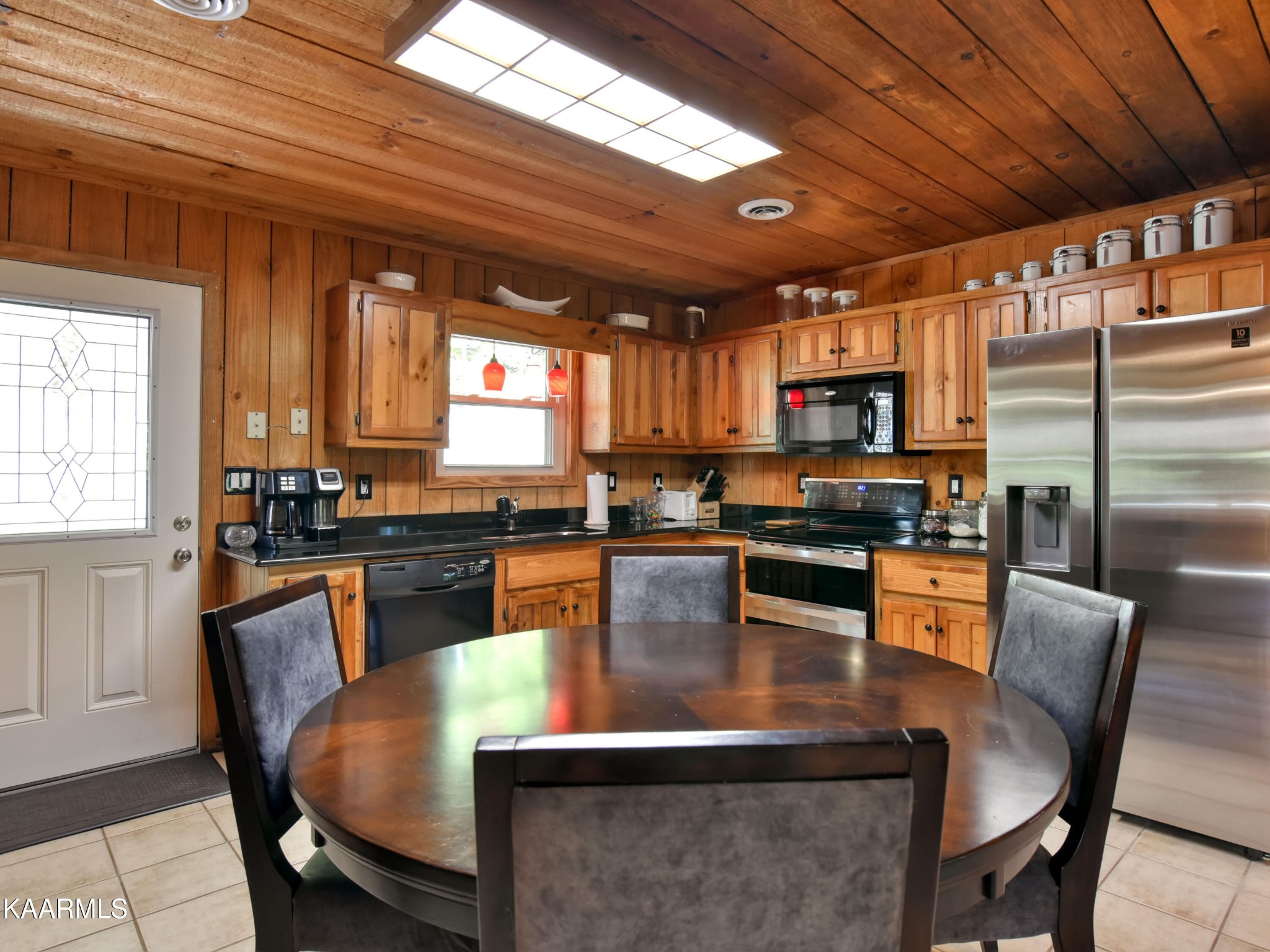 1758 Stinnett Road Sevierville, TN 37876 - Photo 15 of 39 Gallery Image 15
