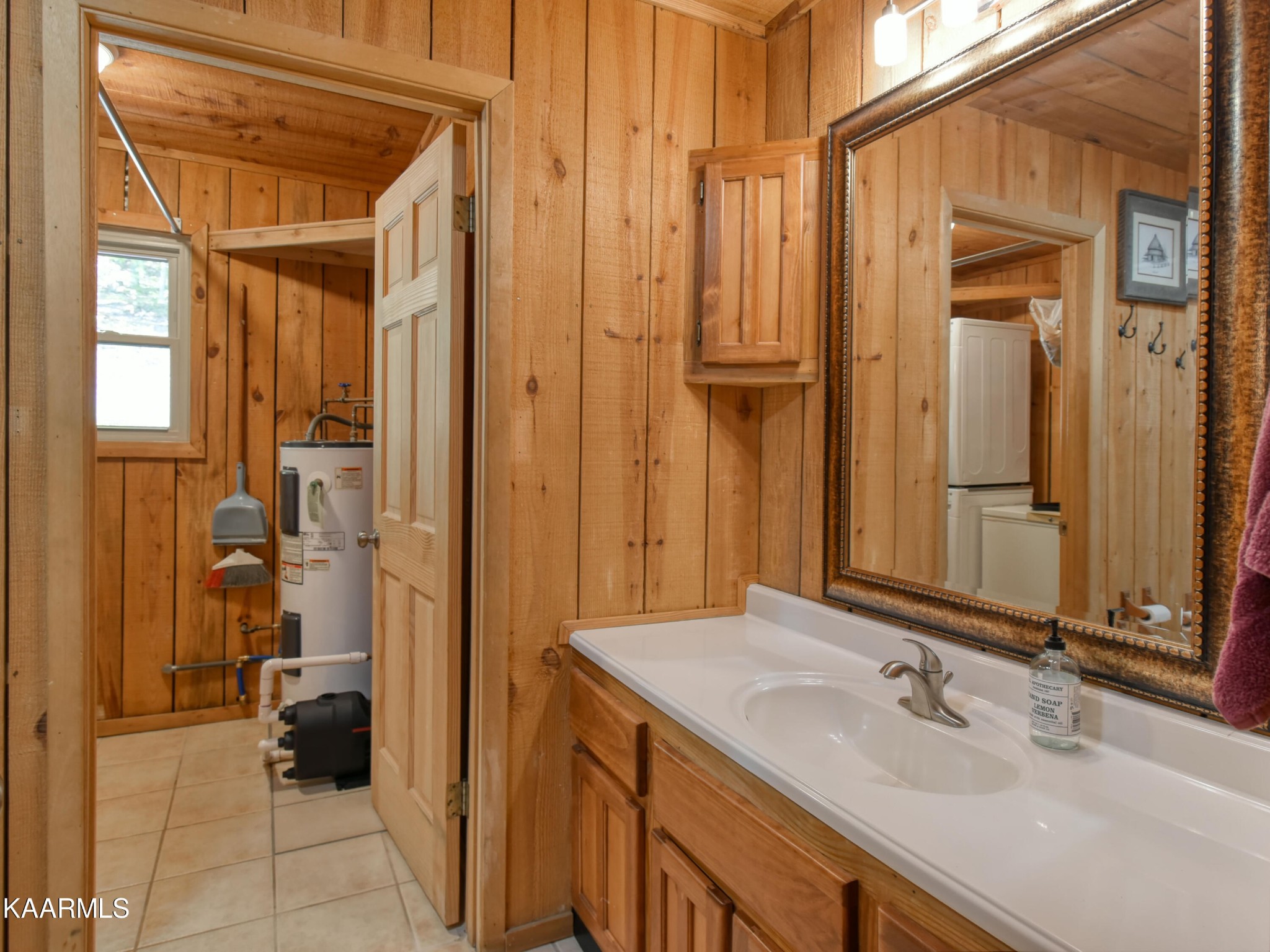 1758 Stinnett Road Sevierville, TN 37876 - Photo 24 of 39 Gallery Image 24
