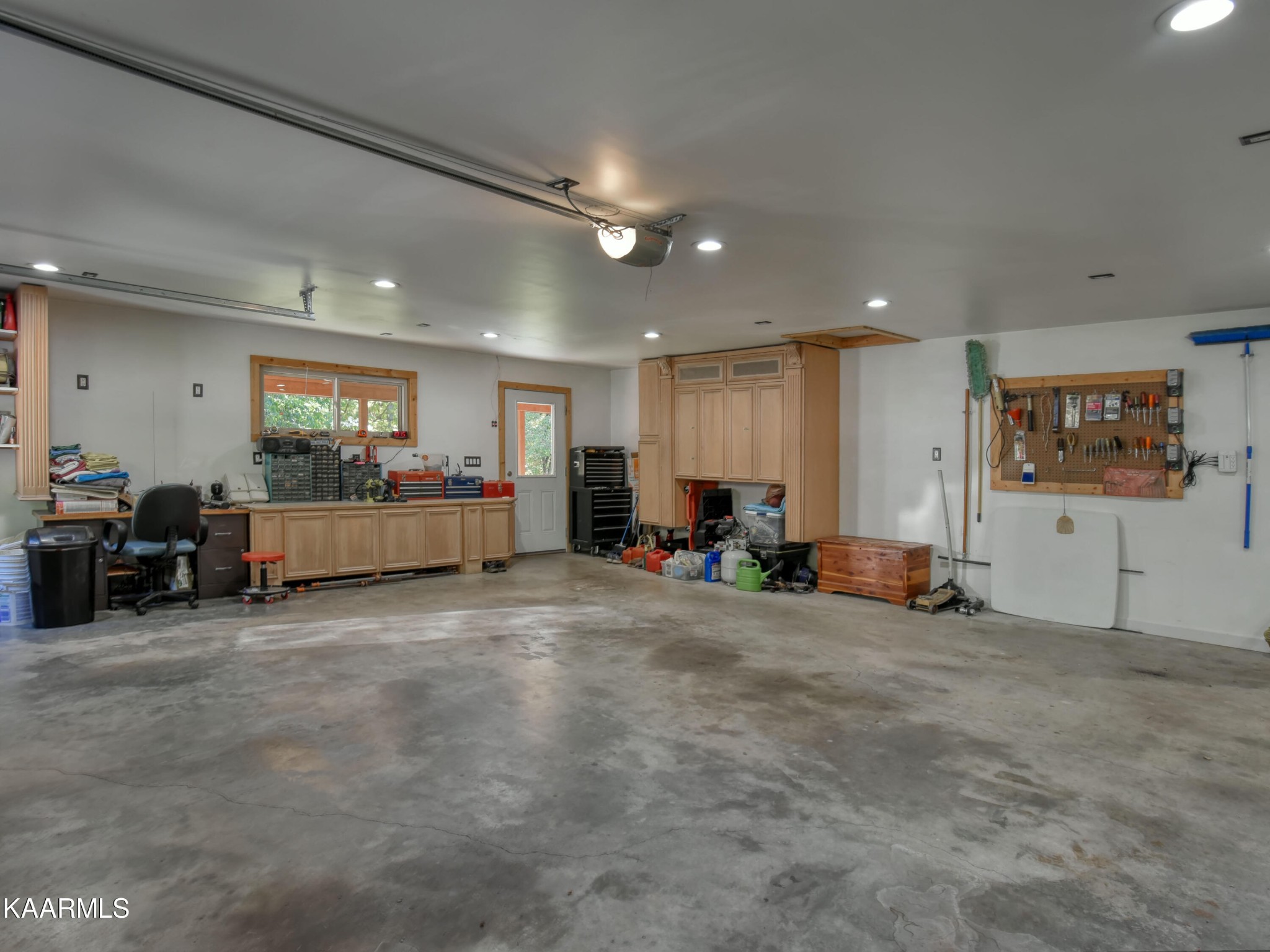 1758 Stinnett Road Sevierville, TN 37876 - Photo 26 of 39 Gallery Image 26