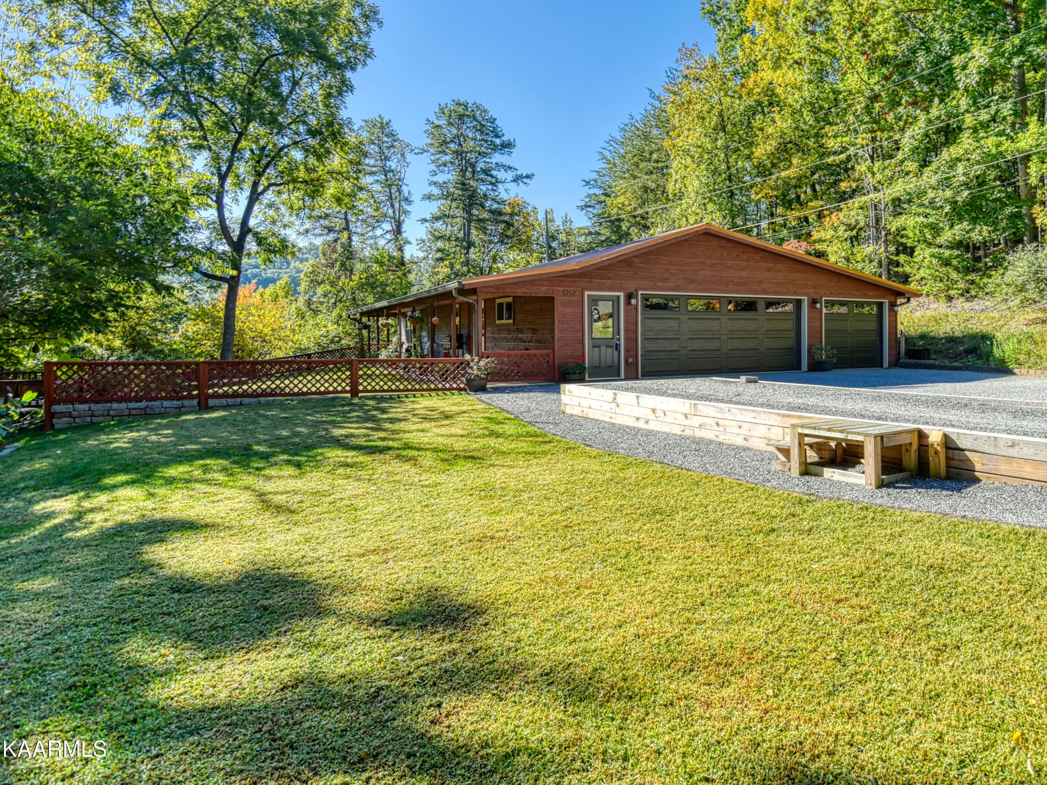 1758 Stinnett Road Sevierville, TN 37876 - Photo 3 of 39 Gallery Image 3