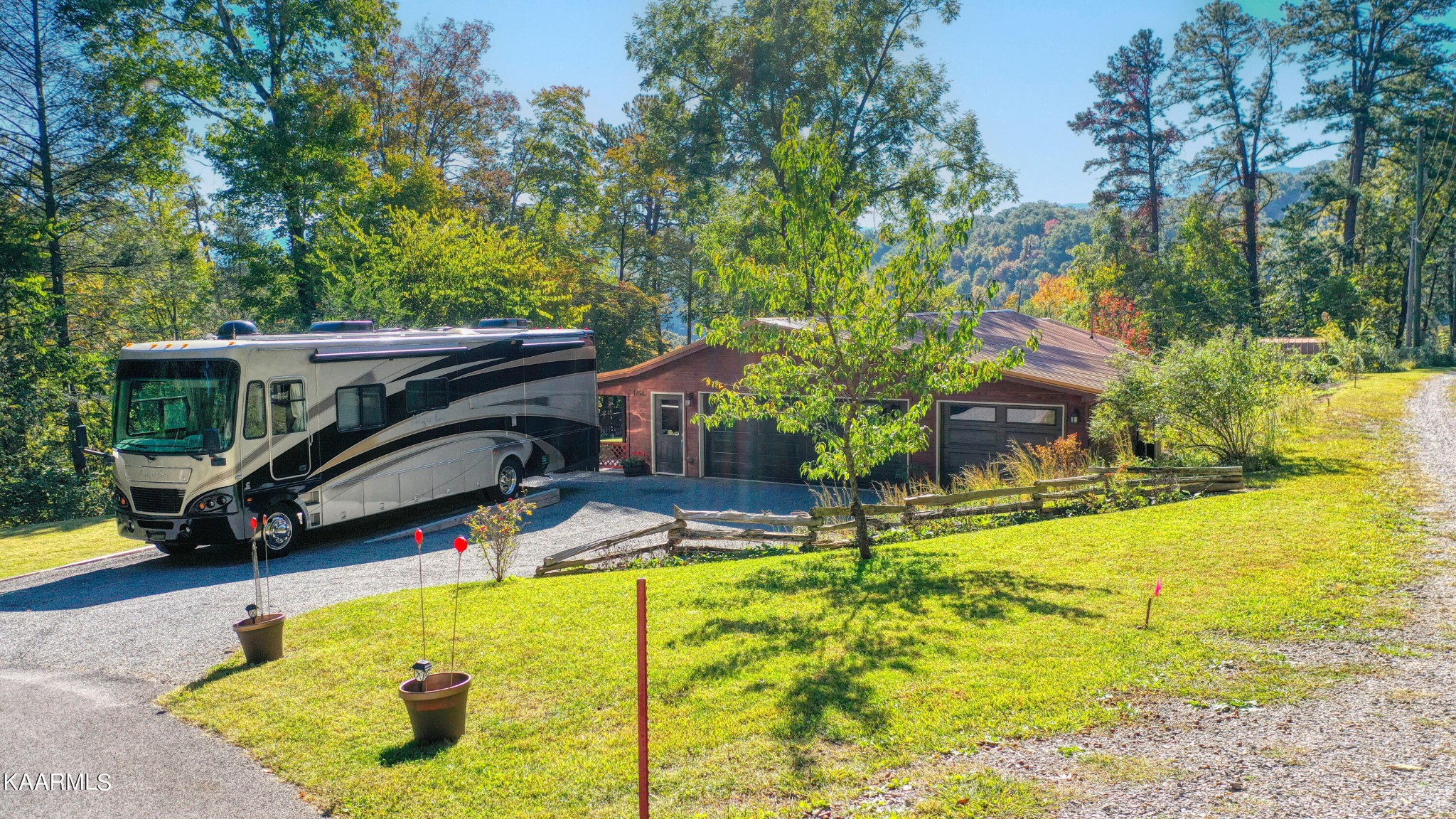 1758 Stinnett Road Sevierville, TN 37876 - Photo 31 of 39 Gallery Image 31
