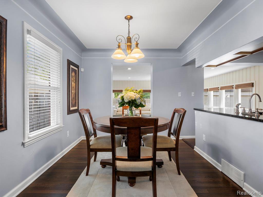 4420 Samoset Road Royal Oak, MI 48073 - Photo 9 of 40