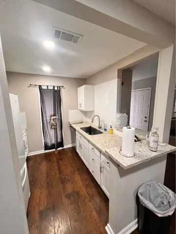 $600 | 1928 Holleman Drive West, College Station, TX 77840