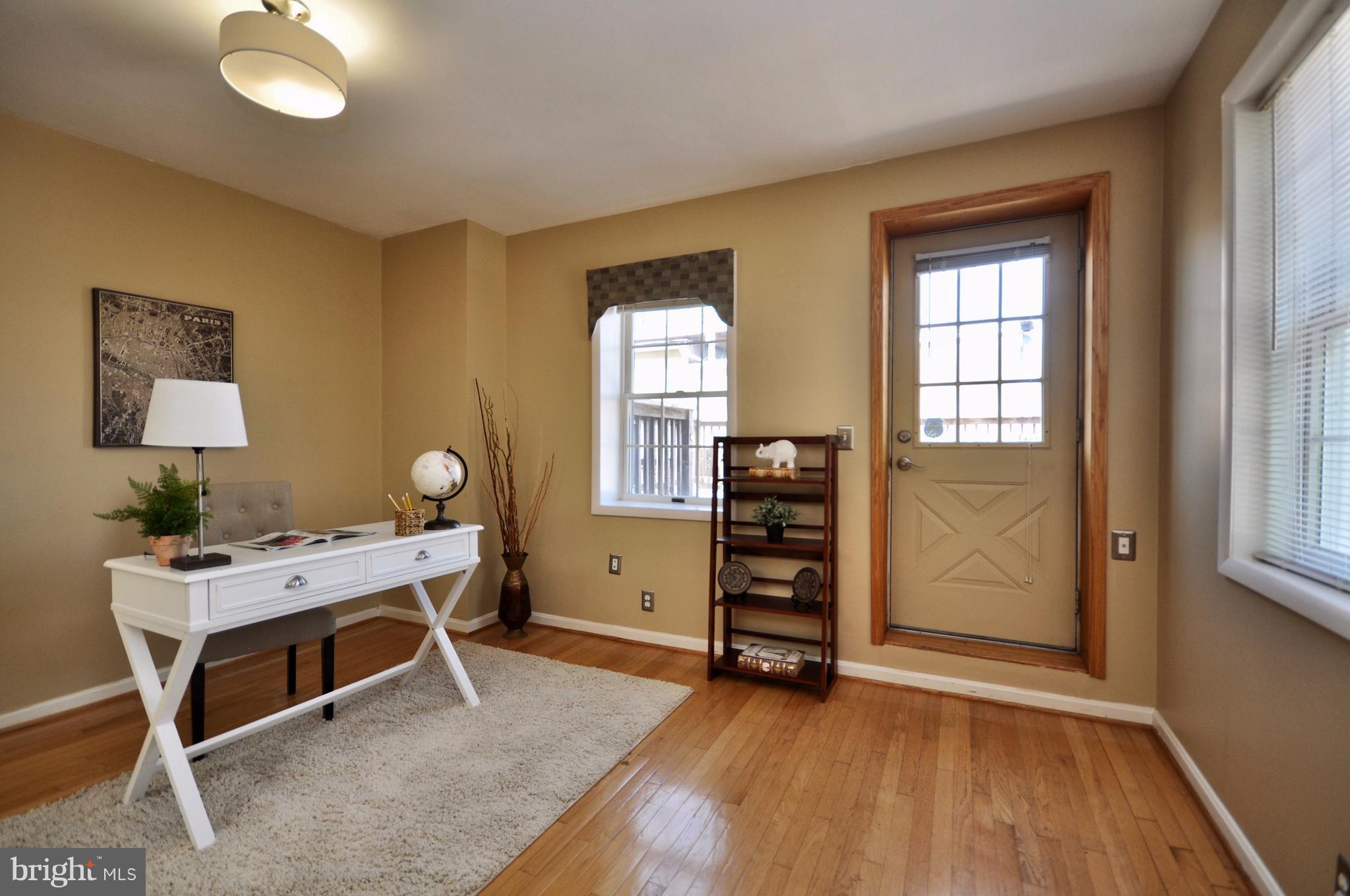 1200 Riverside Avenue Baltimore, MD 21230 - Photo 16 of 30 a workspace with furniture and window