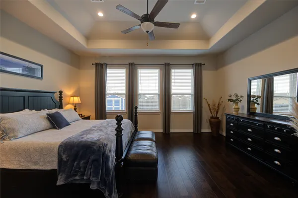 $459,000 | 441 Hunters Crossing Drive, Sealy, TX 77474