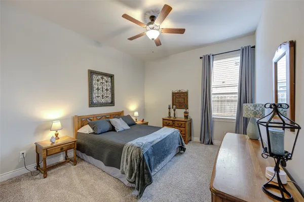 $459,000 | 441 Hunters Crossing Drive, Sealy, TX 77474