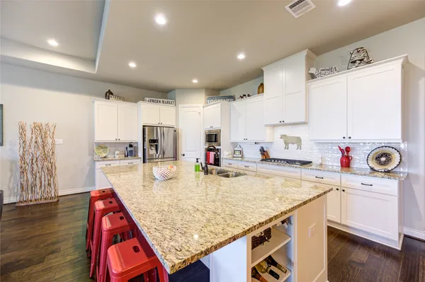 $459,000 | 441 Hunters Crossing Drive, Sealy, TX 77474