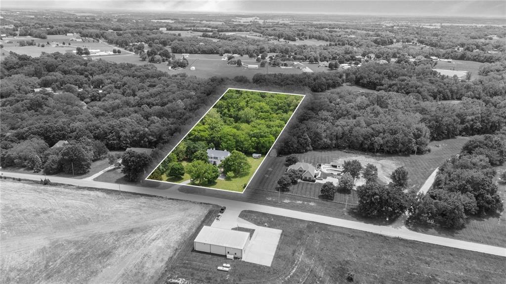 26209 East Blue Mills Road Sibley, MO 64088 - Photo 2 of 38