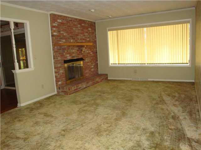 8550 North Troy Road Greenfield, IN 46140 - Photo 3 of 14 Gallery Image 3
