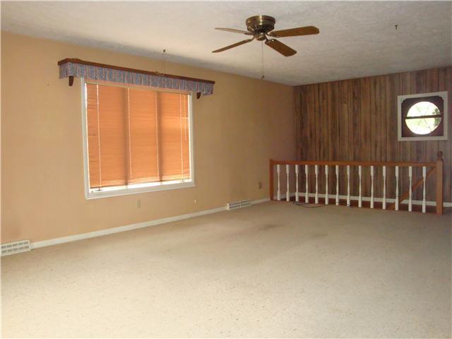 8550 North Troy Road Greenfield, IN 46140 - Photo 5 of 14 Gallery Image 5