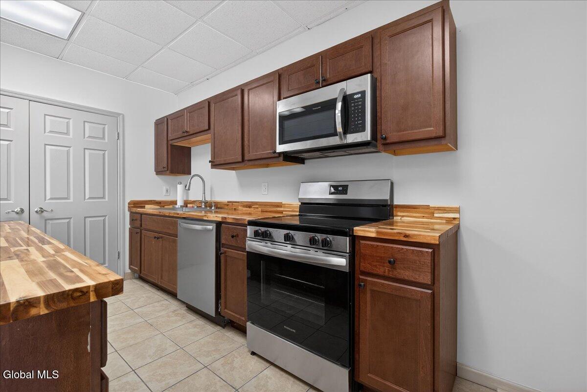 54 Freemans Bridge Road, Unit 54B Glenville, NY 12302 - Photo 11 of 24 14-54 Freemans Bridge Rd-14