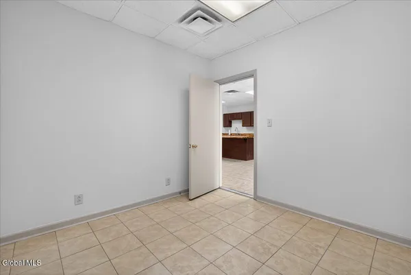 $2,500 | 54 Freemans Bridge Road, Unit 54B, Glenville, NY 12302