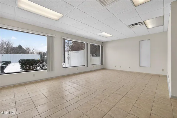 $2,500 | 54 Freemans Bridge Road, Unit 54B, Glenville, NY 12302