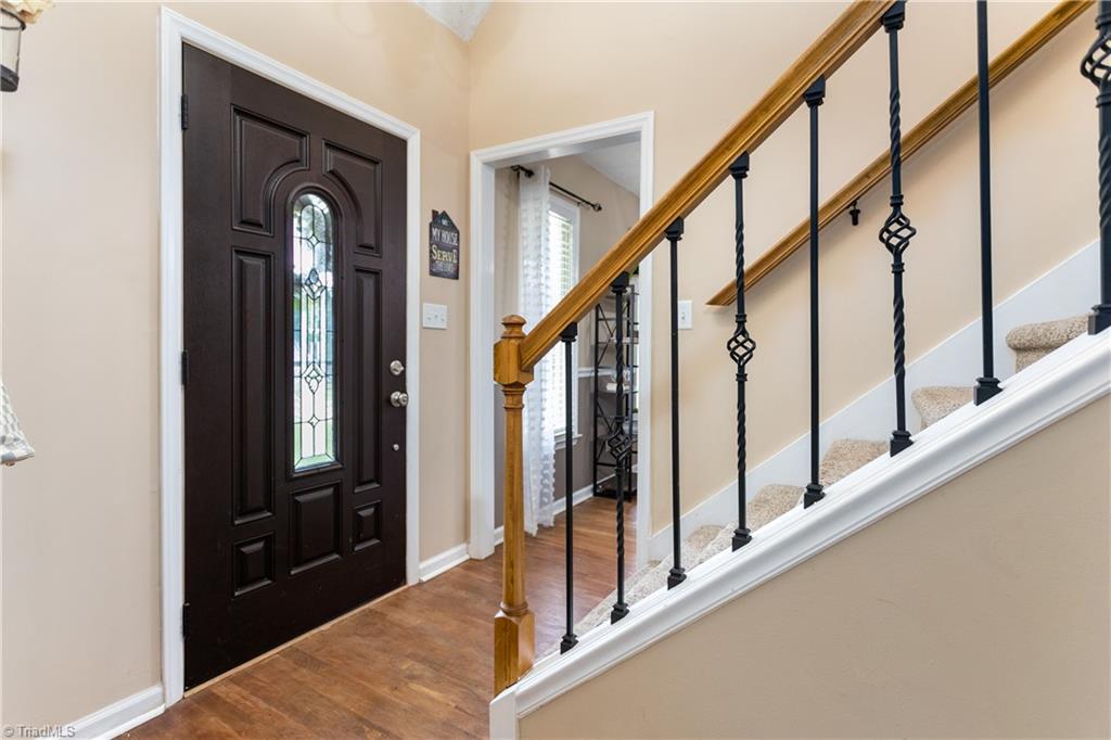 7105 Harper Ridge Court Oak Ridge, NC 27310 - Photo 4 of 23