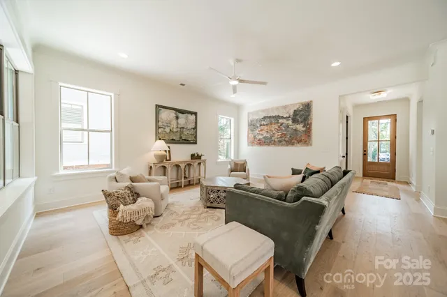 $779,999 | 3838 Avalon Avenue, Charlotte, NC 28208