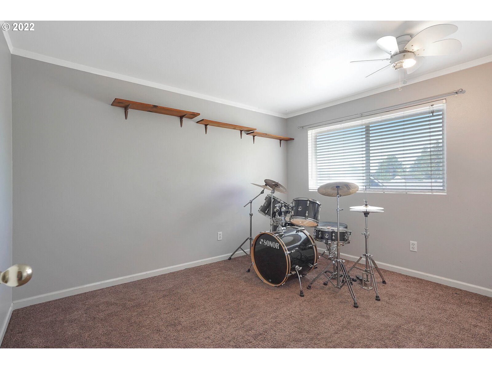 3658 Bell Road Northeast Salem, OR 97301 - Photo 27 of 32 Bedroom