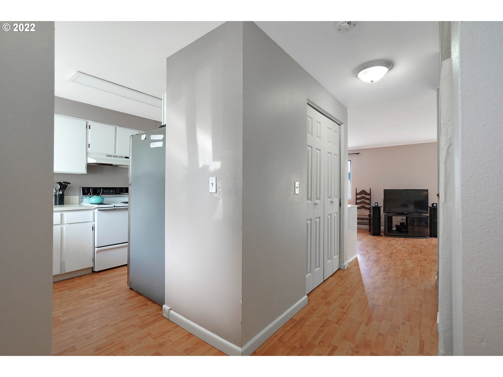 3658 Bell Road Northeast Salem, OR 97301 - Photo 6 of 32 Gallery Image 6