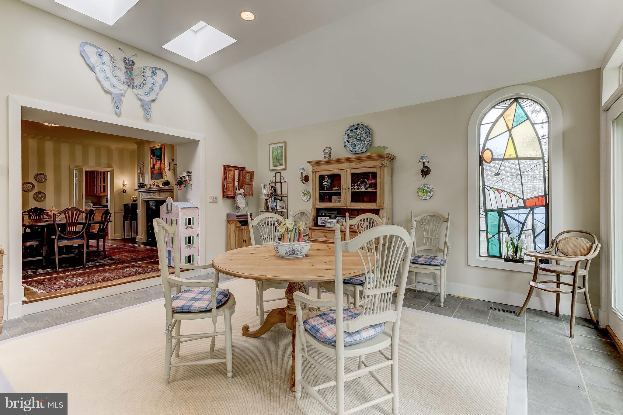 103 Castlewood Road Baltimore, MD 21210 - Photo 22 of 75 Sunroom