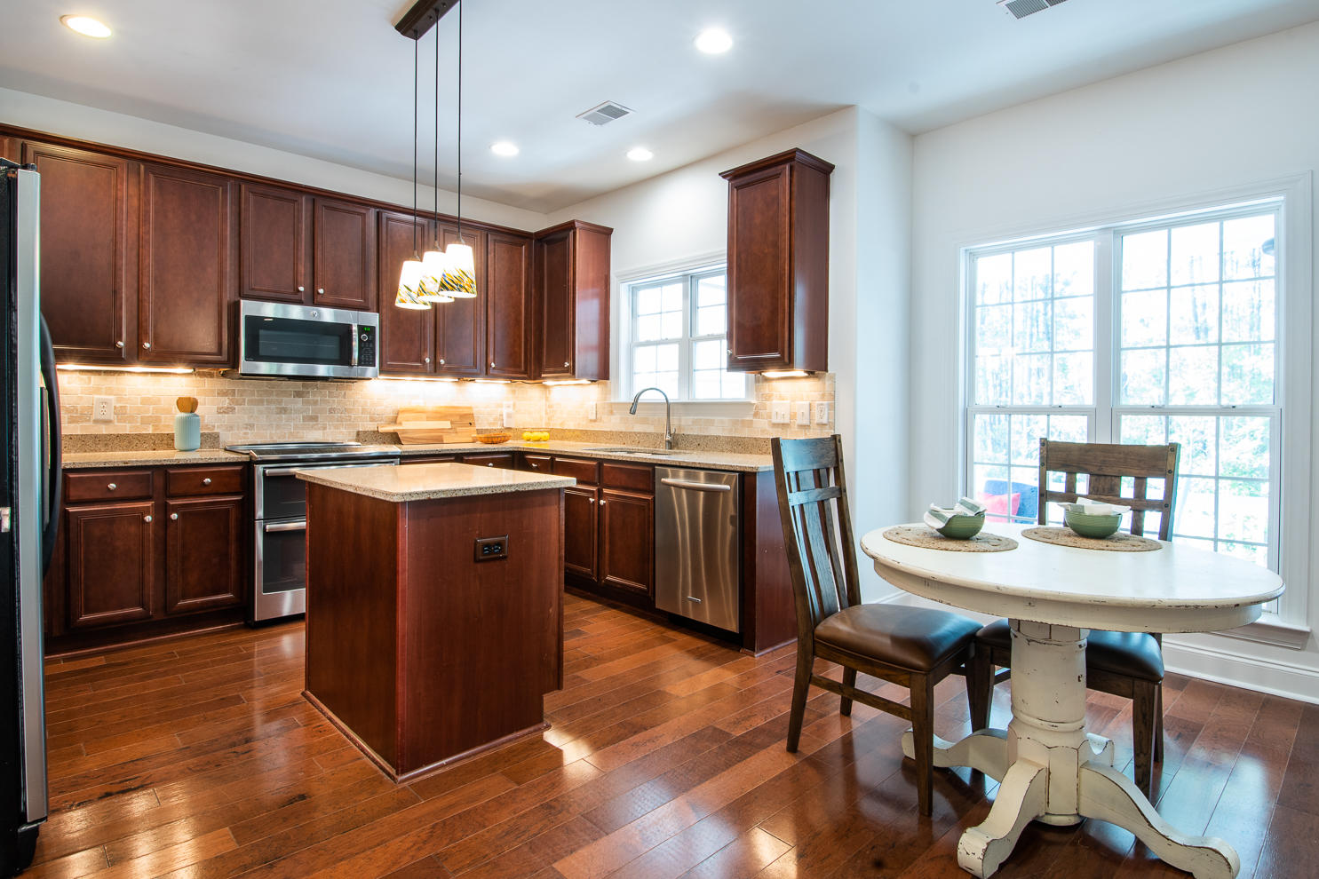 1215 Rivers Reach Drive Charleston, SC 29492 - Photo 11 of 33 1215RiverReach-19