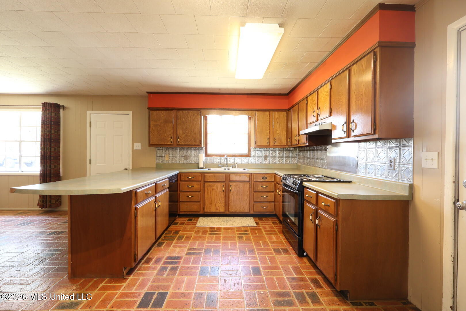 7521 Townsite Road Moss Point, MS 39562 - Photo 5 of 28 IMG_0357