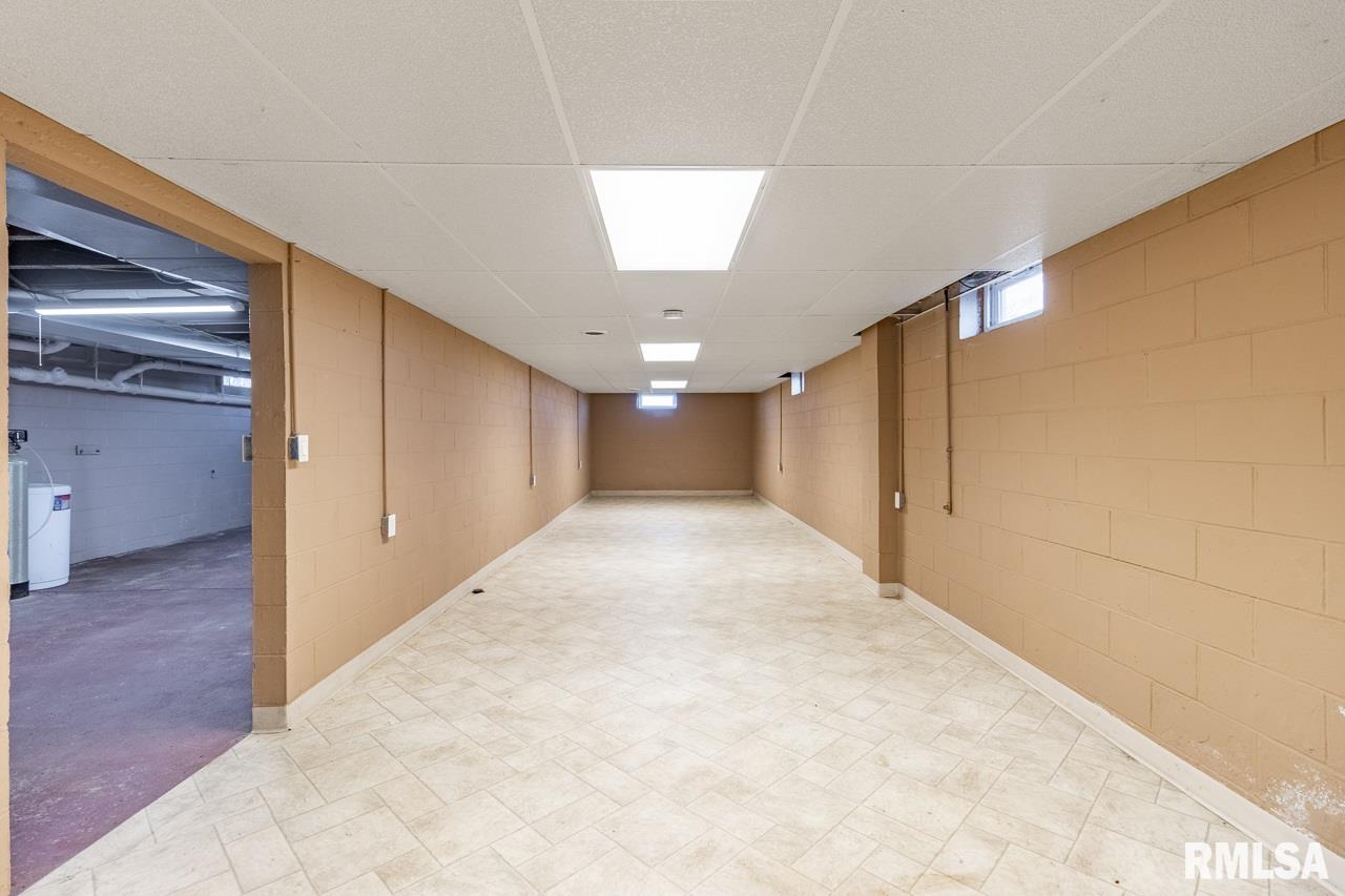 3101 Sheridan Road Pekin, IL 61554 - Photo 39 of 45 Gallery Image 39