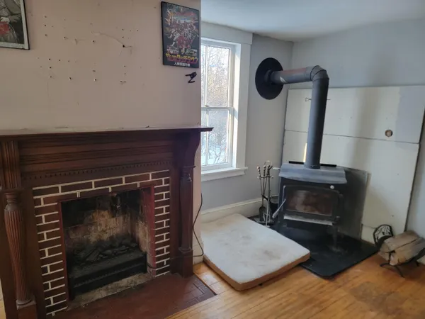 $129,000 | 900 Main Street, Calais, ME 04619