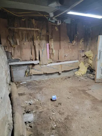 $129,000 | 900 Main Street, Calais, ME 04619